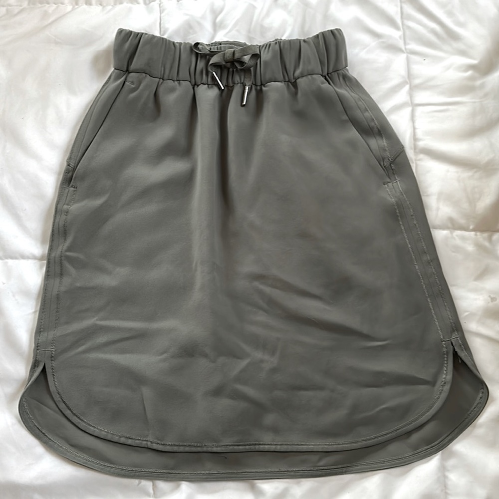 Lululemon on the fly skirt